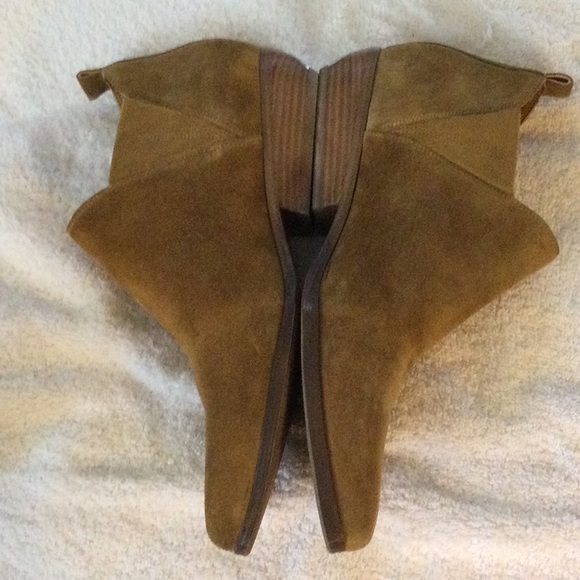 Kendall & Kylie Tan Suede Bootie Size 10M - Picture 2 of 6